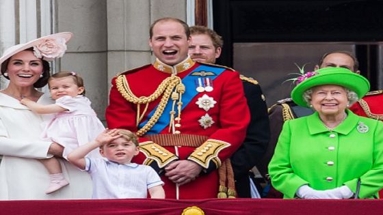 LONDON, ENGLAND - JUNE 11: Catherine, Duchess of Cambridge, Princess Charlotte, Prince George, Prince William, Duke of Cambridge, Queen Elizabeth II and Prince Philip, Duke of Edinburgh stand on the balcony during the Trooping the Colour, this year marking the Queen's official 90th birthday at The Mall on June 11, 2016 in London, England. The ceremony is Queen Elizabeth II's annual birthday parade and dates back to the time of Charles II in the 17th Century when the Colours of a regiment were used as a rallying point in battle. (Photo by Samir Hussein/WireImage)