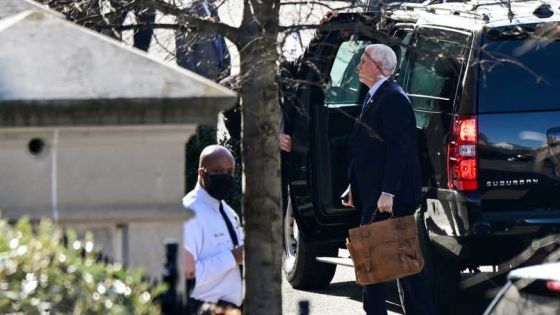 U.S. Vice President Mike Pence arrives to the West Wing of the White House the day after congress voted to impeach President Donald Trump for the second time, in Washington, U.S., January 14, 2021. REUTERS/Erin Scott