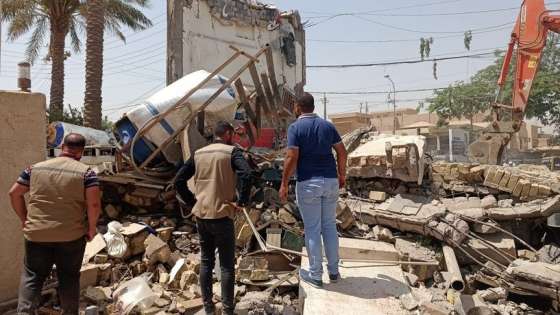 محاصرون في انهيار مطعم وسط بغداد