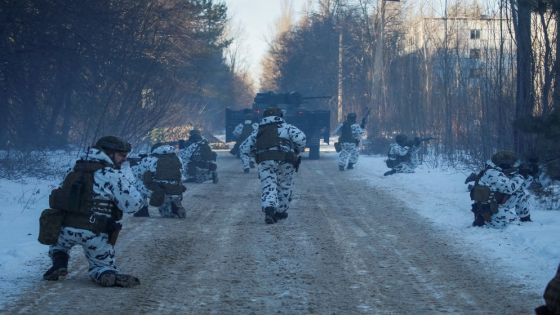 معارك في تشيرنوبيل وحظر تجول ليلي بالعاصمة الأوكرانية