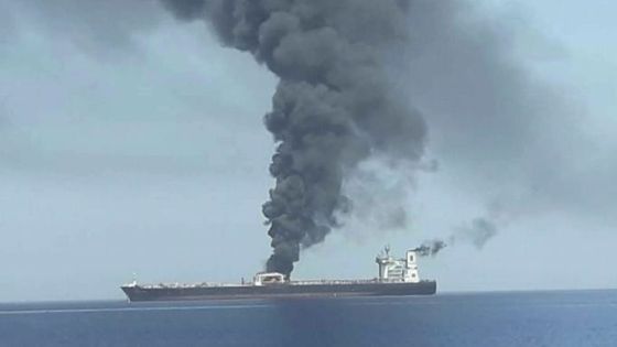 انفجار يُصيب سفينة مملوكة لشركة إسرائيلية في خليج عُمان