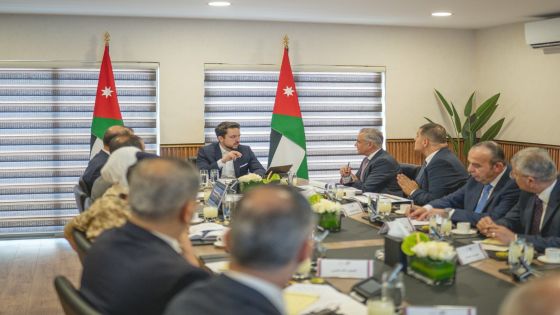 ولي العهد يطلع على الاستراتيجية الوطنية للأمن السيبراني 2025 – 2028