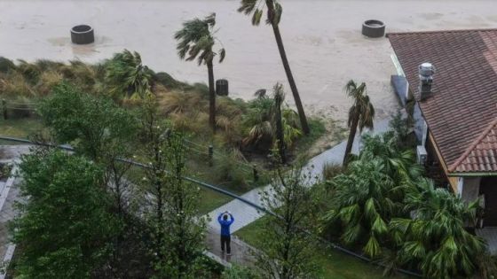 إعصار زيتا يقتلع أسقف المبانى بولاية لويزيانا ويوقع أولى ضحاياه
