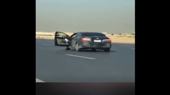 شاهد : فيديو لسائق متهور يثير الغضب في مصر
