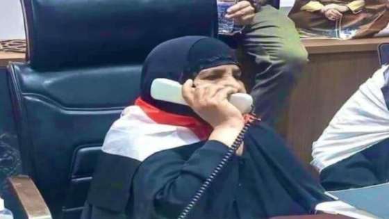 شيشة ونوم .. مشاهد غريبة داخل البرلمان العراقي