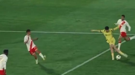 هدف مغربي يثير ضجة عالمية ويقترب من جائزة بوشكاش