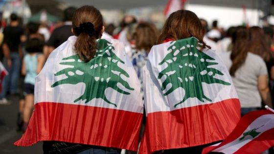الانهيار الاقتصادي في لبنان يصل إلى حليب الأطفال والطحين