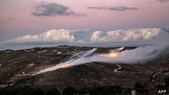 Artillery fire from an Israeli position hits the hills near the outskirts of the border town of Odaisseh in southern Lebanon on November 17, 2023. - Since the Israel-Hamas war began on October 7, when the Iran-backed fighters stormed out of the Gaza Strip, Hamas ally Hezbollah and allied Palestinian factions have exchanged fire with Israeli forces across Lebanon's southern border. (Photo by Hasan FNEICH / AFP)