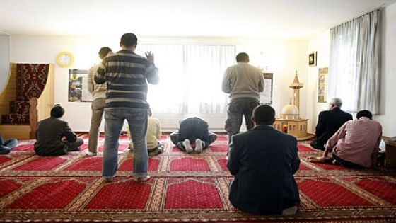 الخلايلة: نقص بأئمة المساجد والمؤذنين