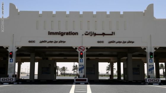 الإمارات تحدد موعد عودة حركة التنقل والتجارة مع قطر