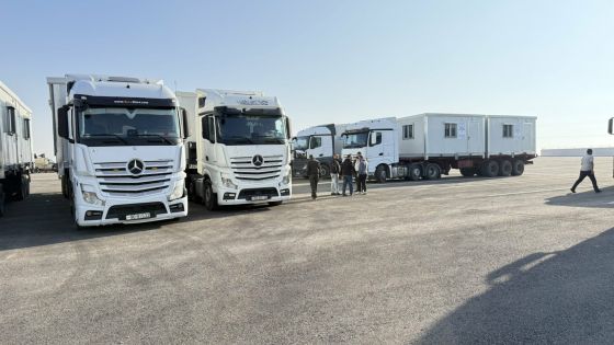 الهيئة الخيرية تسيّر قافلة مساعدات جديدة تضم 21 شاحنة إلى سوريا