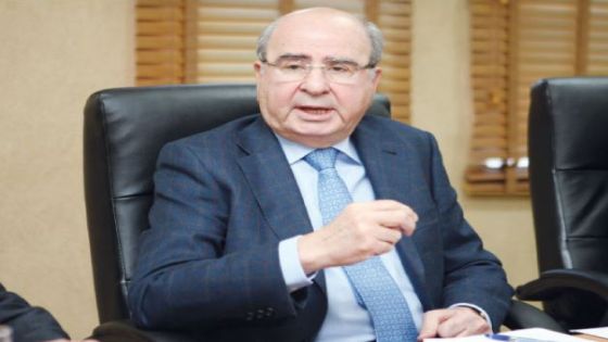 العيسوي ينقل لطاهر المصري تمنيات الملك وولي العهد له بالشفاء
