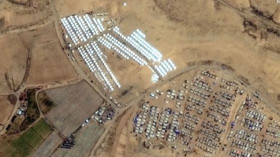 صور فضائية لـ الخيام البيضاء .. مؤشر آخر على اقتراب هجوم رفح