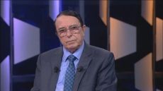 وفاة وزير الثقافة السوري الأسبق رياض نعسان آغا