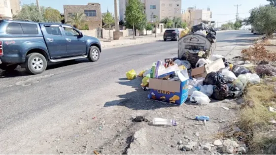 تراجع النظافة بمناطق بني عبيد لنقص عدد عمال الوطن والآليات