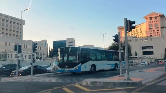 دمج عدة مسارات لباص عمان اعتباراً من اليوم