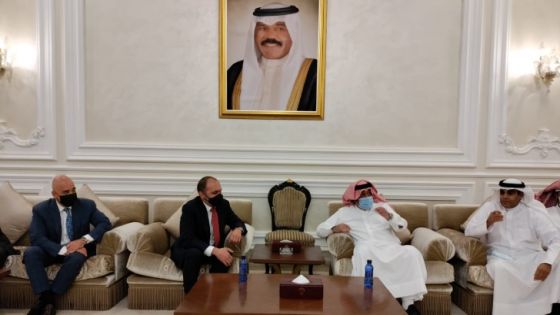 الأمير علي يصل الكويت لمؤازرة النشامى