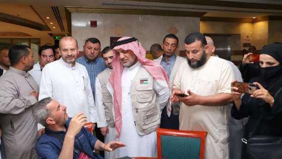 وزير الأوقاف يتفقد الحجاج الأردنيين في المدينة المنورة