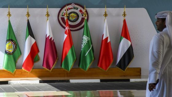 قمة جدة توجه بسرعة إنشاء أنابيب لنقل النفط ومنظومة إنذار ضد الصواريخ