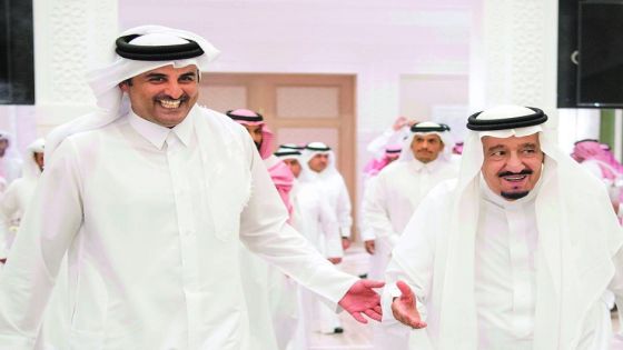أمير سعودي يكشف موقفه من المصالحة مع القطريين