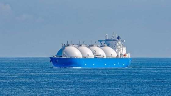 قطر توقف نقل الغاز الطبيعي المسال عبر المندب
