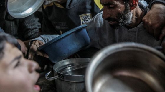مجددا.. الأغذية العالمي يحذر من المجاعة في غزة