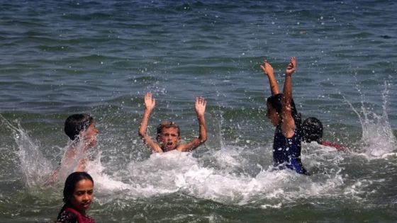 فيديو أهالي غزة على شاطئ البحر يستفز بن غفير