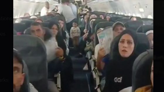 جنوب أفريقيا تسمح لـ 153 فلسطينيًا بالنزول بعد محنة طيران استمرت 12 ساعة