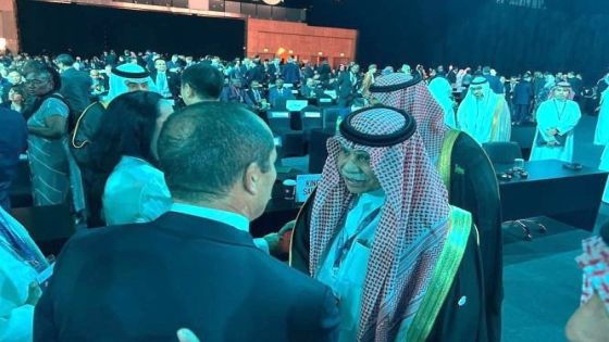 وزير الصناعة الإسرائيلي يلتقي مع وزير سعودي في الإمارات