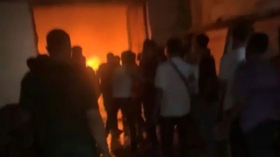 47 شخصاً بين قتيل ومصاب بحريق مصنع في مصر