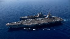 خامنئي يهدد بإغراق حاملة الطائرات الأمريكية في الخليج