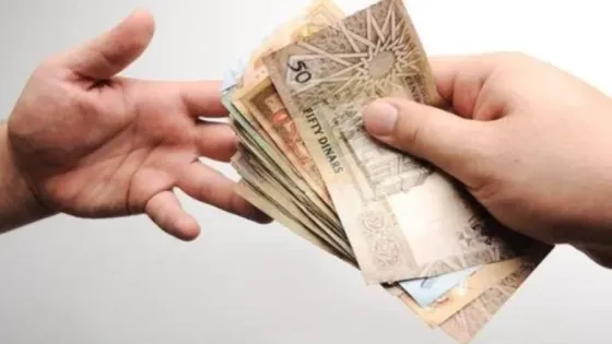 صرف كامل المستحقات والرديات المالية لطلبة المنح والقروض الجامعية