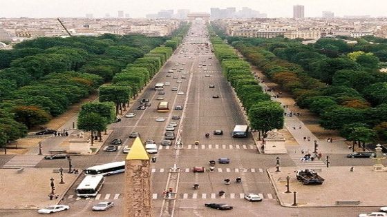 باريس تقرر تحويل شارع الشانزليزيه إلى حديقة