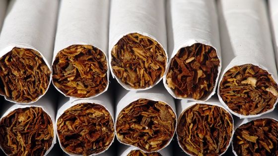 أكبر شركة تبغ في العالم تدعو إلى حظر السجائر