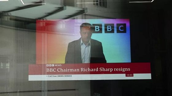 استقالة رئيس BBC بسبب قرض بوريس جونسون