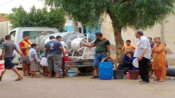 مرة واحدة كل يومين.. أزمة المياه تؤدي لاحتجاجات بالجزائر