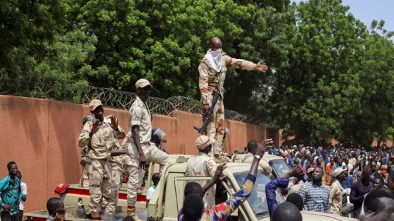 Nigerien security forces prepare to disperse pro-junta demonstrators gathered outside the French embassy, in Niamey, the capital city of Niger July 30, 2023. REUTERS/Souleymane Ag Anara REFILE – CORRECTING NATIONALITY NO RESALES. NO ARCHIVES. REFILE - QUALITY REPEAT