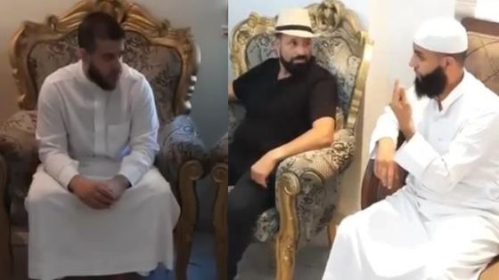 امريكي يشهر إسلامه في أحد منازل حي الطفايلة