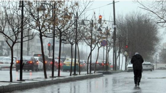 أجواء باردة وماطرة وتحذيرات من تشكل السيول والرياح القوية