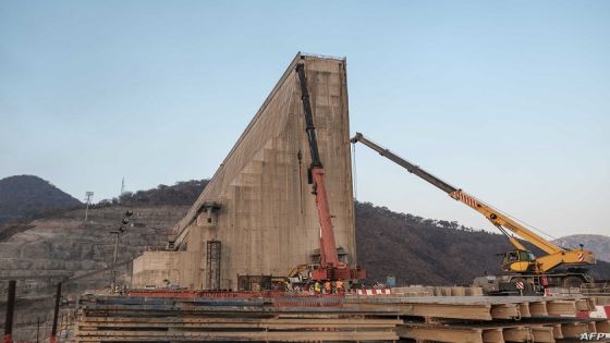 (FILES) This file photo taken on December 26, 2019 shows a general view of the construction works at the Grand Ethiopian Renaissance Dam (GERD), near Guba in Ethiopia. - Sudan, Egypt and Ethiopia will resume negotiations on June 9, 2020, over the filling of a controversial mega-dam Addis Ababa is building over the Nile, Khartoum said. Irrigation and water ministers from the three Nile basin countries will meet via videoconference, Sudan's irrigation ministry said in a statement. (Photo by EDUARDO SOTERAS / AFP)