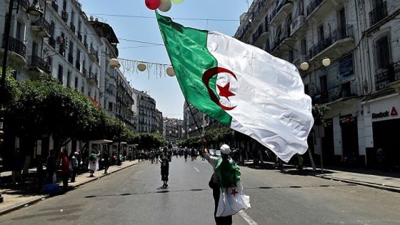 الجزائر.. العفو عن 60 سجيناً أدينوا بالغشّ في امتحانات التوجيهي