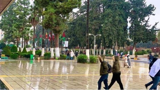 جامعات تؤخر وتعلّق دوامها بسبب الظروف الجوية