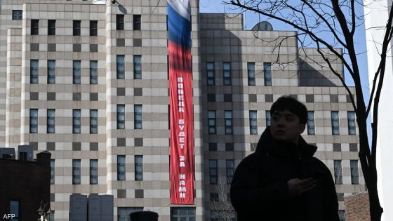 لافتة عملاقة على السفارة الروسية تثير غضب كوريا الجنوبية