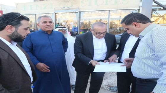 وزير الأشغال يتفقد الواقع المروري في منطقتي خريبة السوق والجويدة