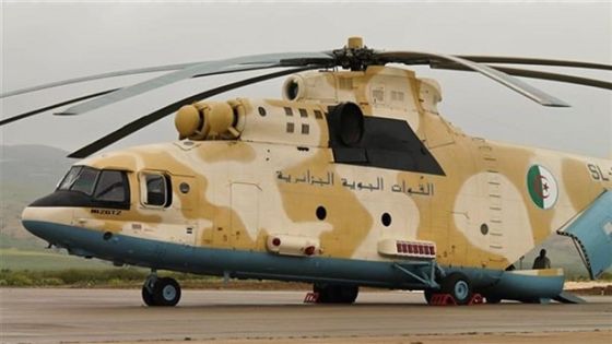 الجزائر.. مقتل 3 عسكريين في تحطم طائرة هليكوبتر