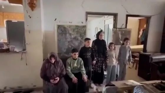 جندي إسرائيلي يفتخر باختطاف عائلة فلسطينية من غزة يثير غضبا واسعا
