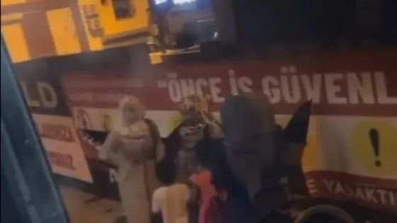 موجة غضب بعد إهانة وطرد سوريات وأطفالهن من حافلة تركية