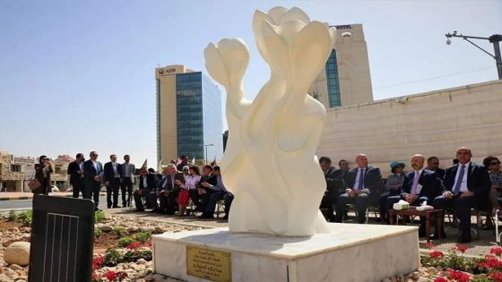 أمانة عمان تنهي الجدل حول تمثال الدوار السادس