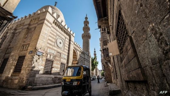 This picture taken on October 28, 2018 shows the the Blue Mosque (Aqsunqur), at Bab el-Wazir street in the historical Islamic quarter of Cairo. (Photo by Khaled DESOUKI / AFP)