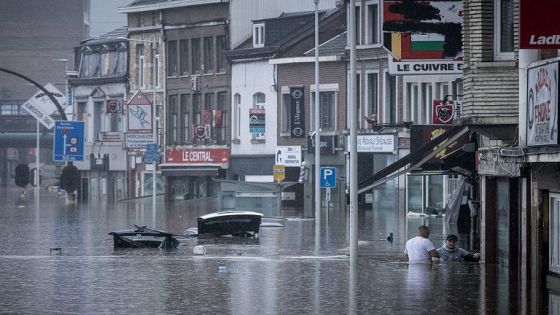 مدينة بلجيكية تشهد أسوأ سيول منذ عقود